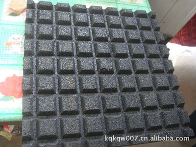 【特賣廣場(chǎng)專用T型溝槽防滑耐磨磚】?jī)r(jià)格,廠家,圖片,塑料、塑膠、橡膠地板,魏縣鳴仁橡膠制品mdash;&mdash;銷售一部-